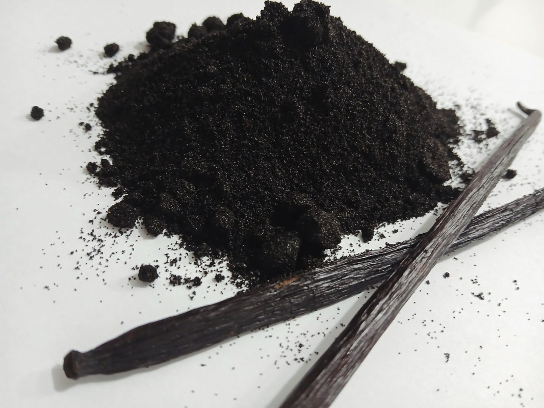 Caviar Vanilla Bean from Indonesia