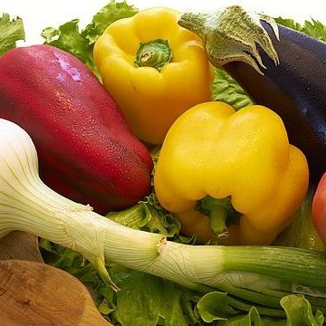 640px-Surtido_de_vegetales-e1680782920229 The volume of exports of Spanish fruit and vegetables to the EU falls