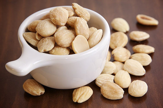 Marcona_Almonds_6331879168 The Spanish almond enters the Chinese market by the big door
