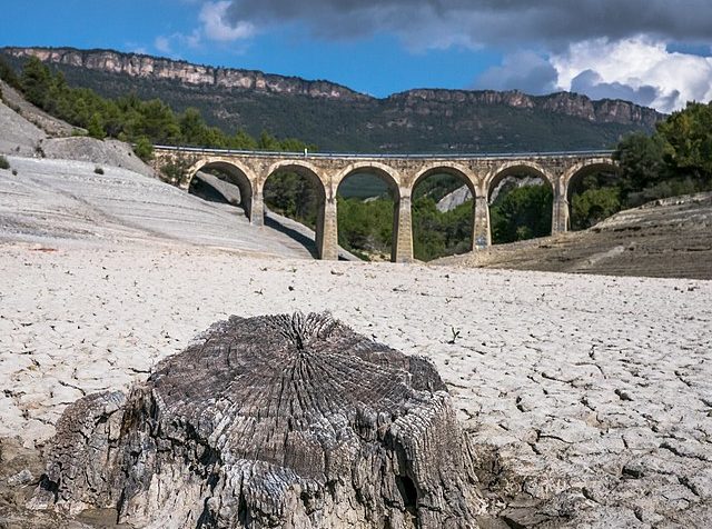 Drought: Low water levels in Yesa-Embalse reservoir in Aragon, Spain Spanish Subscribers of about 63,000 anti-drought policies to receive the supplementary subsidy to agricultural insurance from this Thursday the 13th