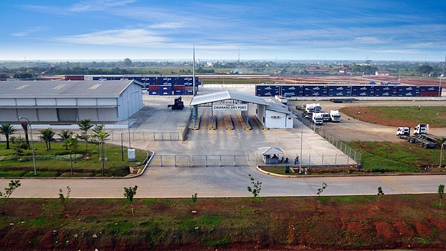 Example of a dry port: Credit, Wikimedia Commons Dry port