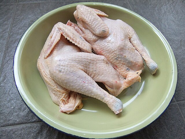 chicken meat: Credit, Wikimedia Commons chicken