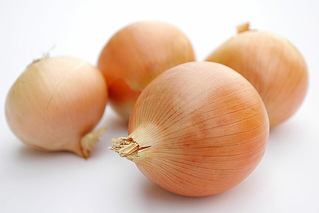 Onions: Credit, Wikimedia Commons Onions