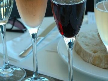 Branded Australia sparkling wines: credit, Wikimedia Commons Wines from Australia