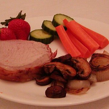 Pork roast dinner: Credit, Wikimedia Commons pork and onion